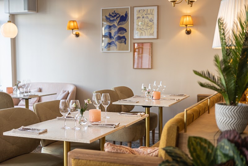 Franz Bistro & Bar