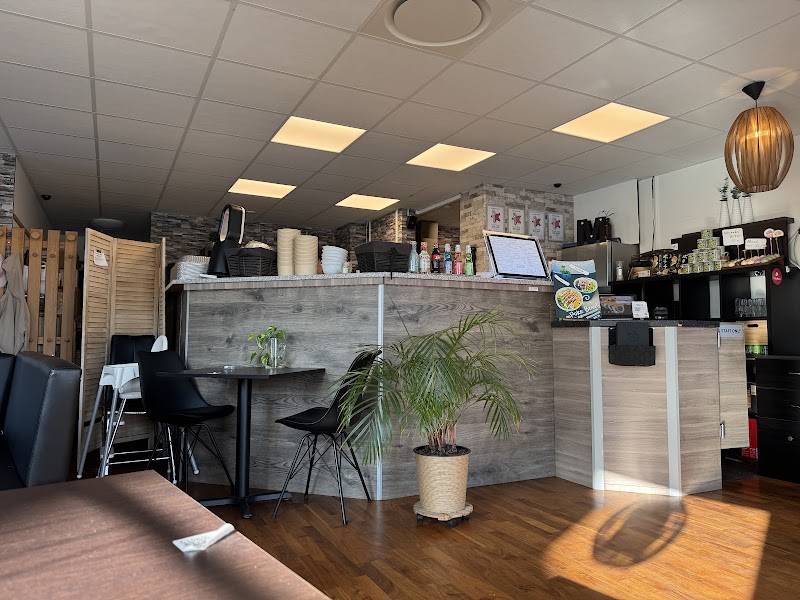 M' Sushi Lounge