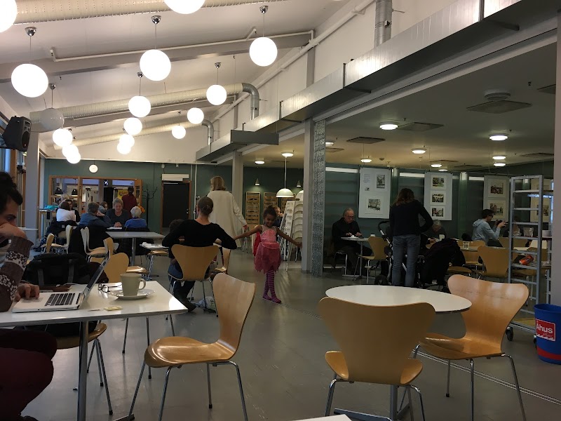 Martas Café