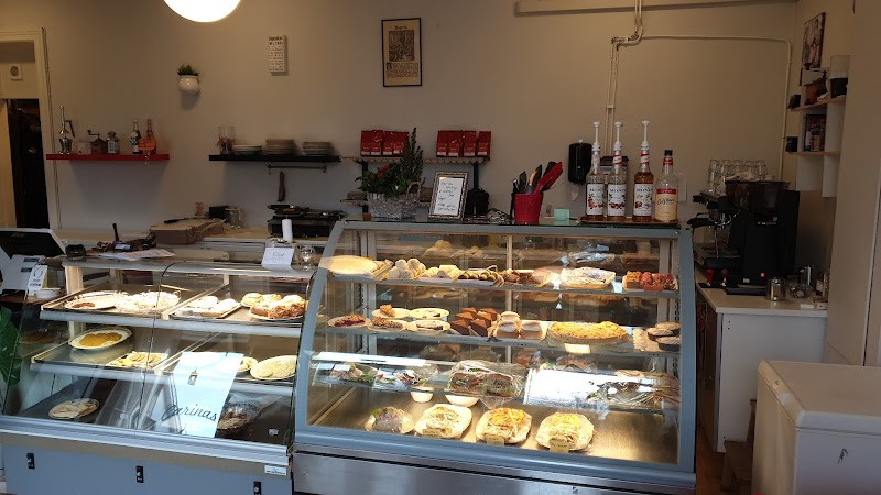 Carinas Café
