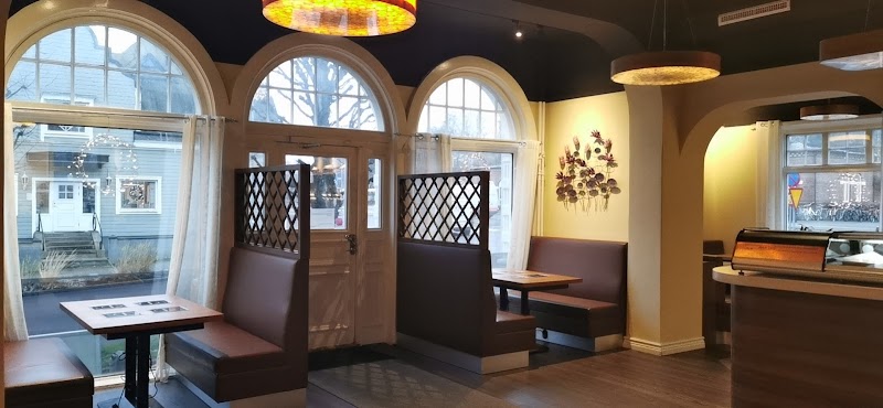 Nankoku Sushi Bar