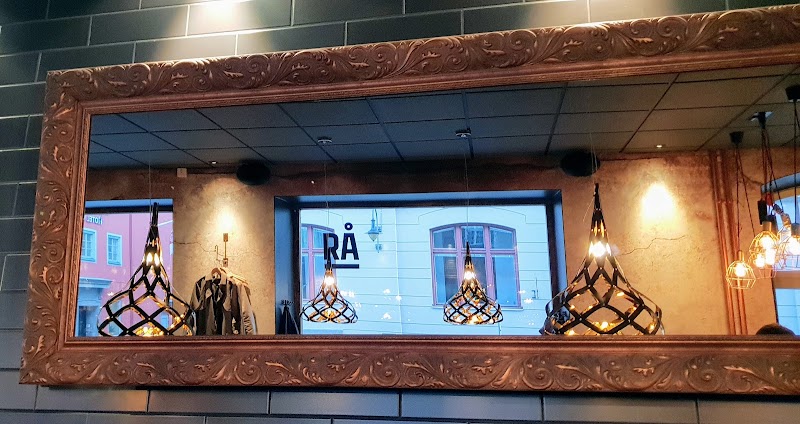 Rå
